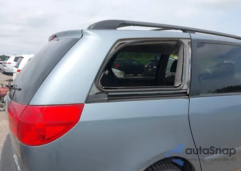 2010 Toyota Sienna Le из США, поврежденный, VIN 5TDJK4CC1AS030733